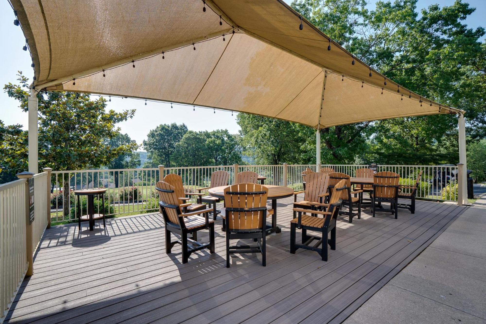 Elegant Lakeside Retreat In Branson Exterior photo